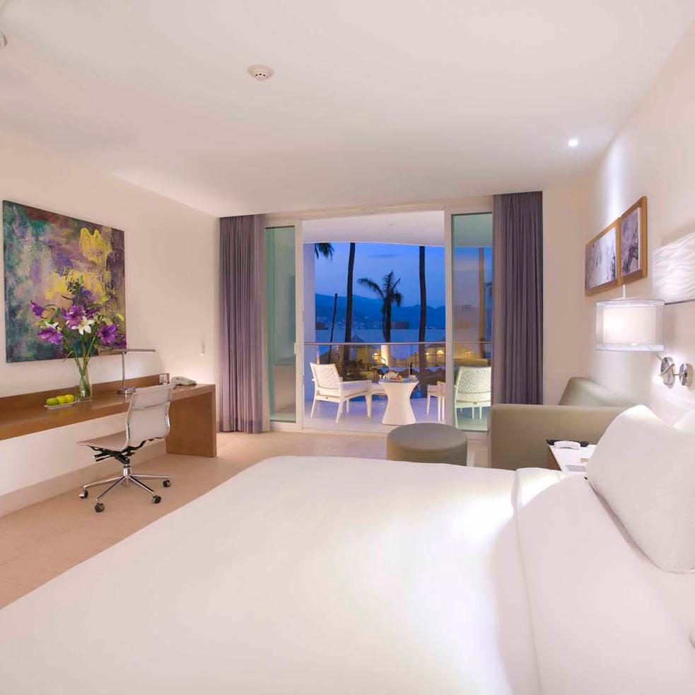 Hotel Krystal Grand® Puerto Vallarta Hotel Krystal Grand® Puerto Vallarta