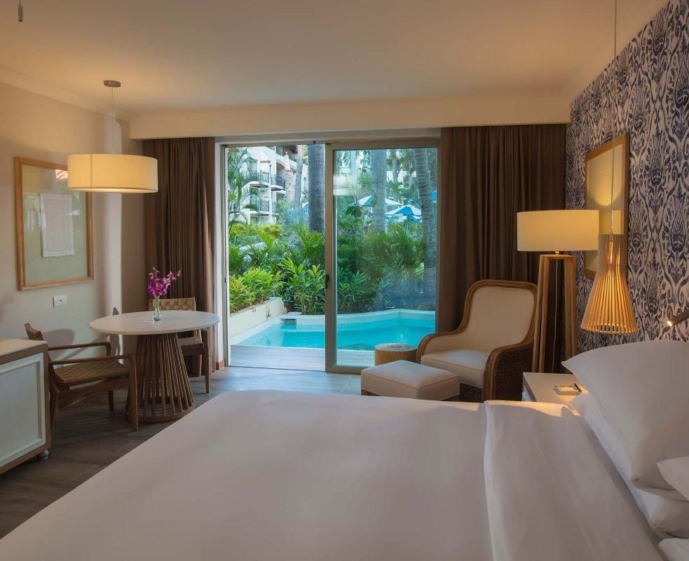 Hotel Krystal Grand® Puerto Vallarta Hotel Krystal Grand® Puerto Vallarta